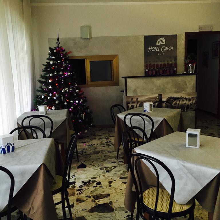 Hotel Capri Diano Marina Buitenkant foto
