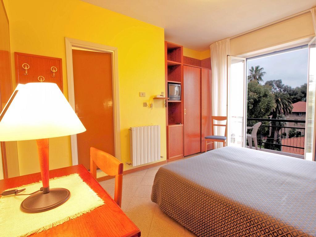 Hotel Capri Diano Marina Kamer foto